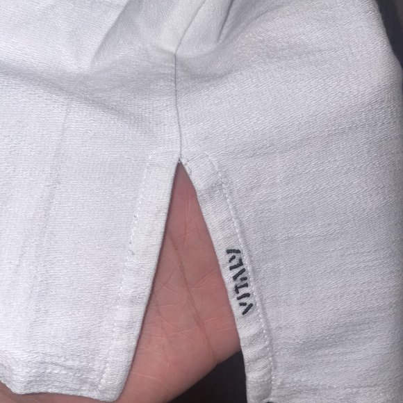 Vitaly - White (Fishtail) T-Shirt (XL) - Picture 2 of 6